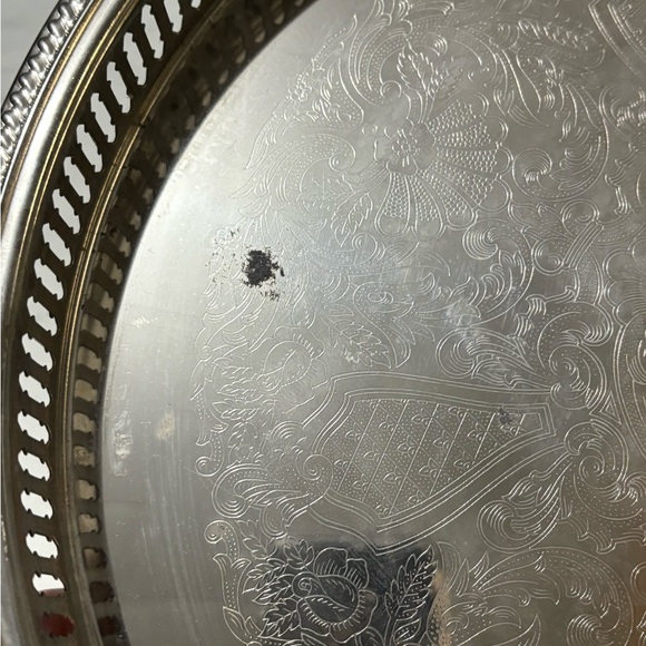 Vintage Elegant Silver Decorative Tray - Picture 4 of 7